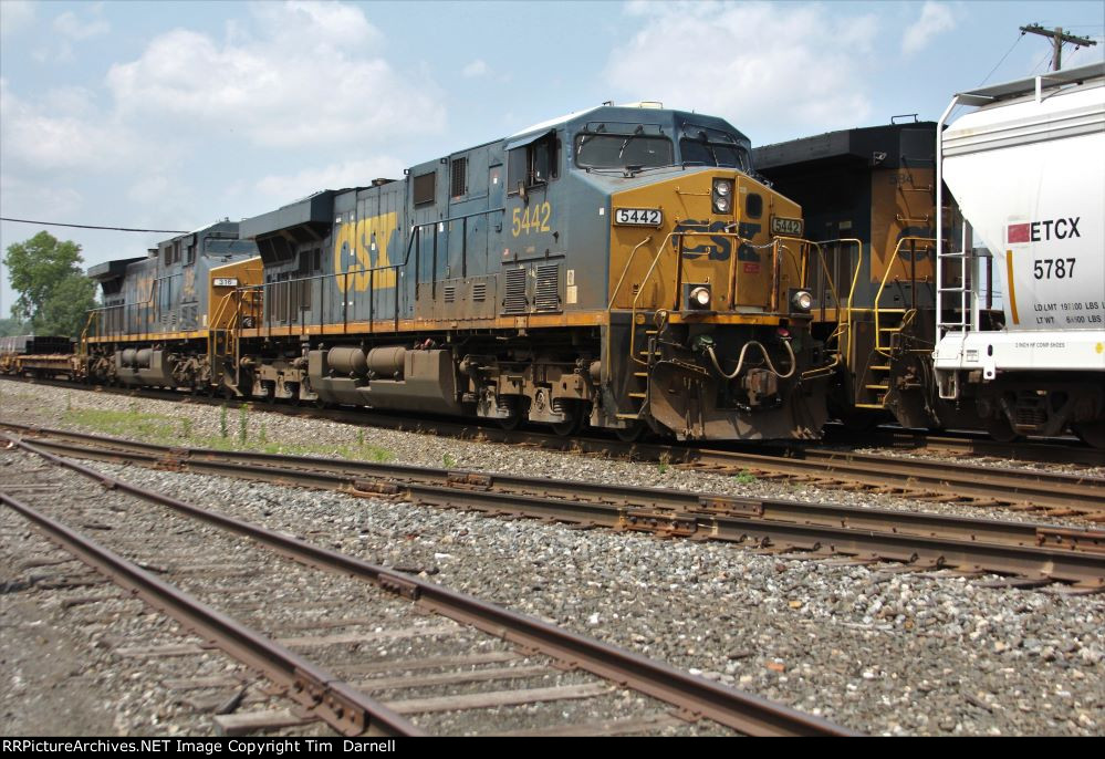 CSX 5442 on M364